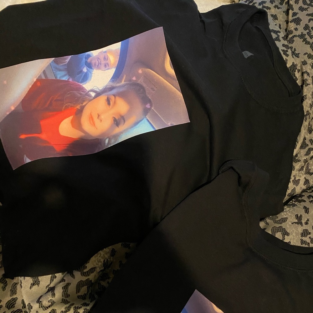 Hi I make shirts with any print on them